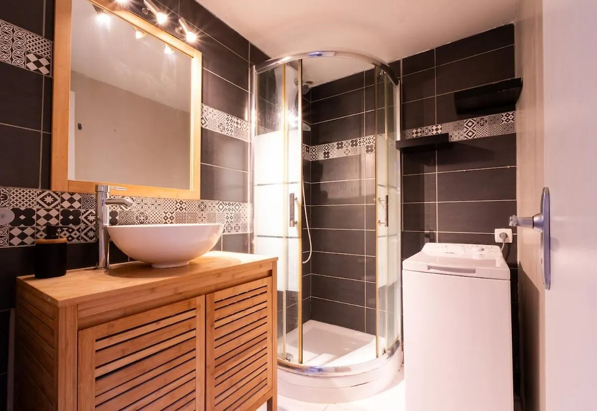 Charmant Duplex Coeur Historique Rennes Lägenhet
